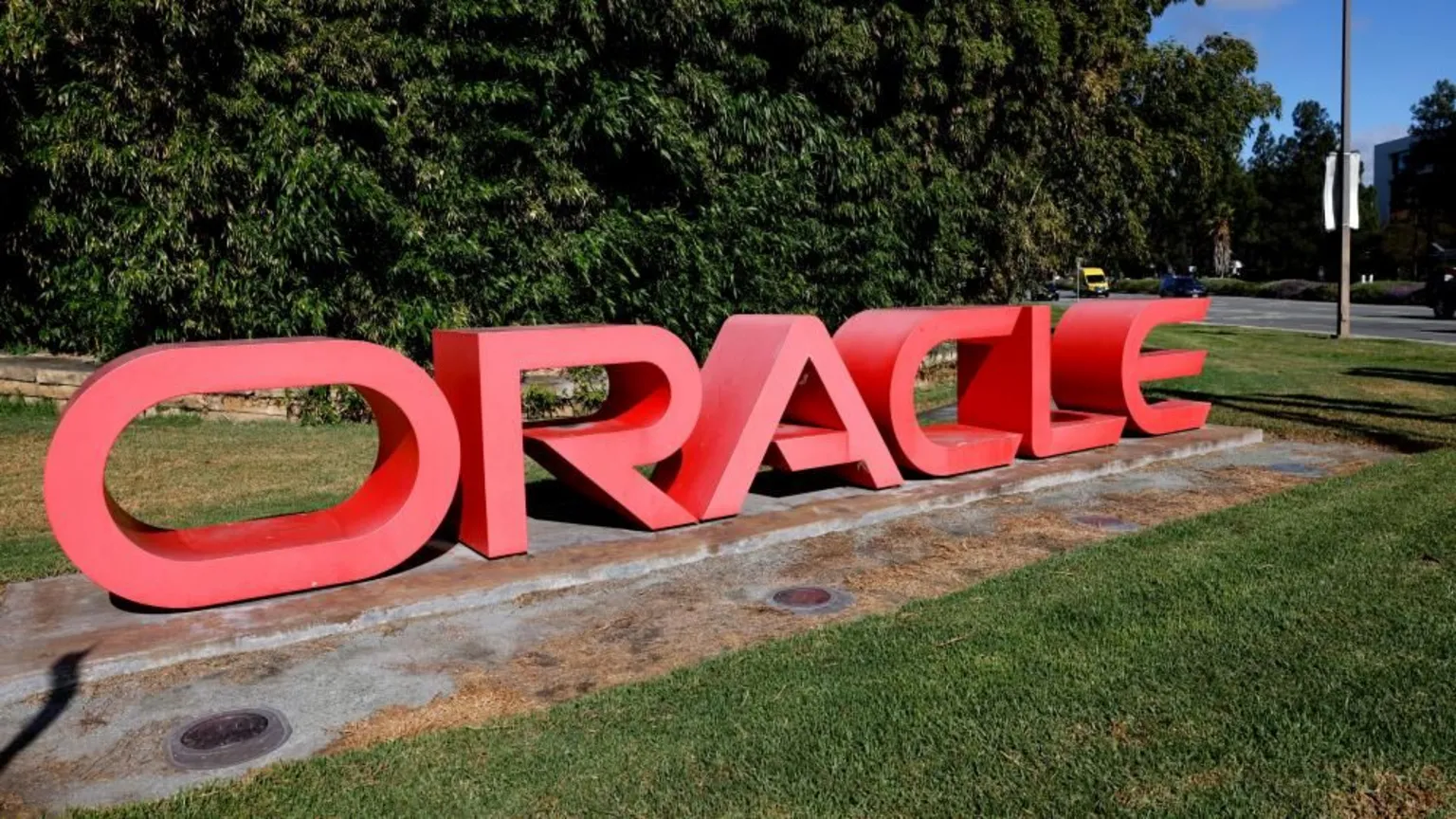 Oracle shares slide setelah laporan keuangan picu kekhawatiran AI