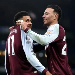 Ollie Watkins Aston Villa merayakan gol ke gawang Chelsea