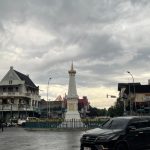 Personel Polresta Yogyakarta berjaga saat malam tahun baru